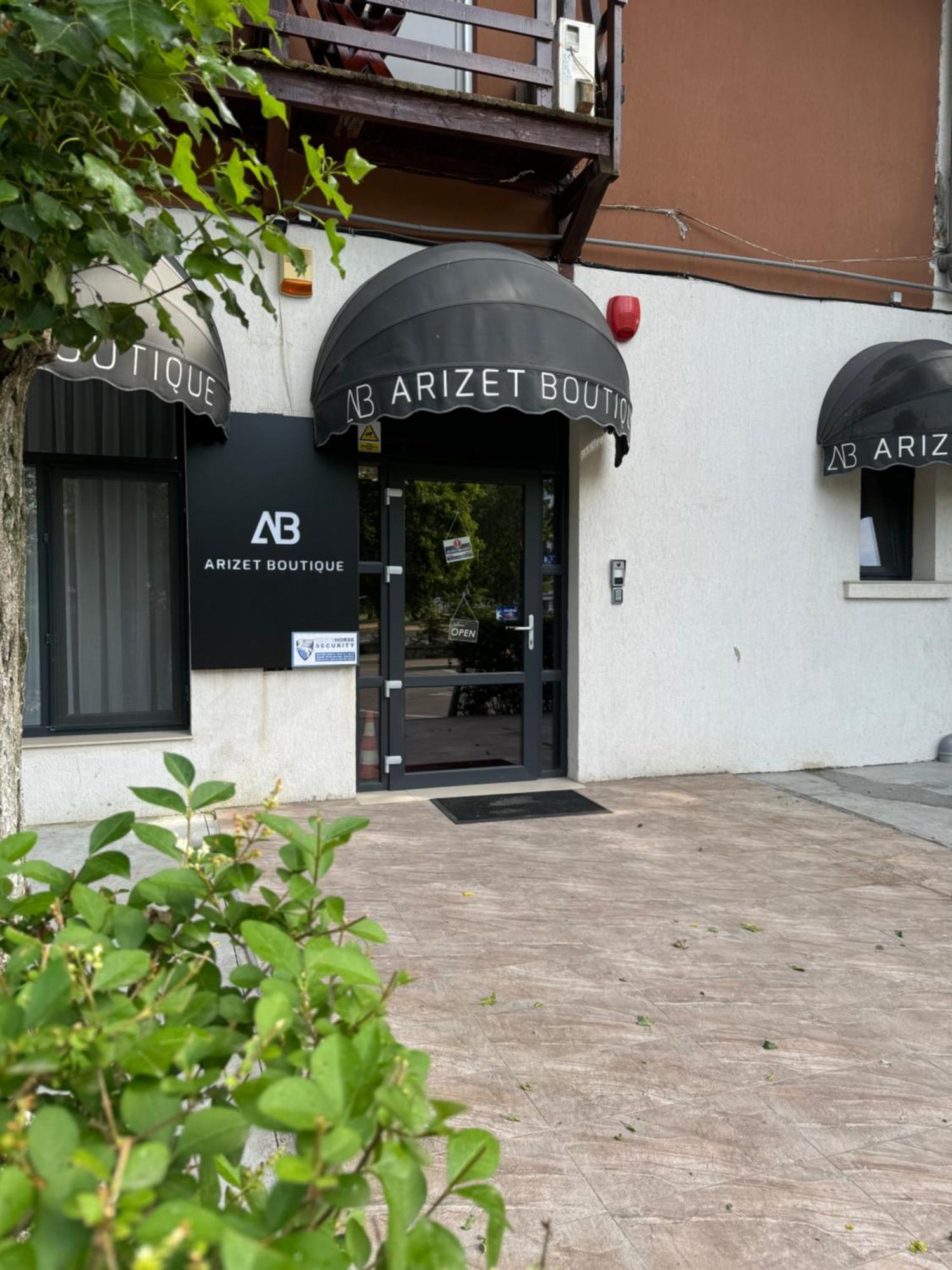 Arizet Boutique Mamaia Hotel Exterior photo